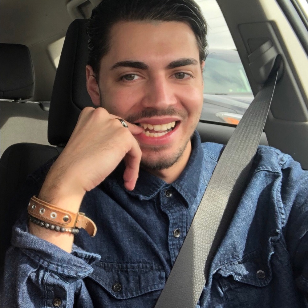 Meet your Posher, Lee